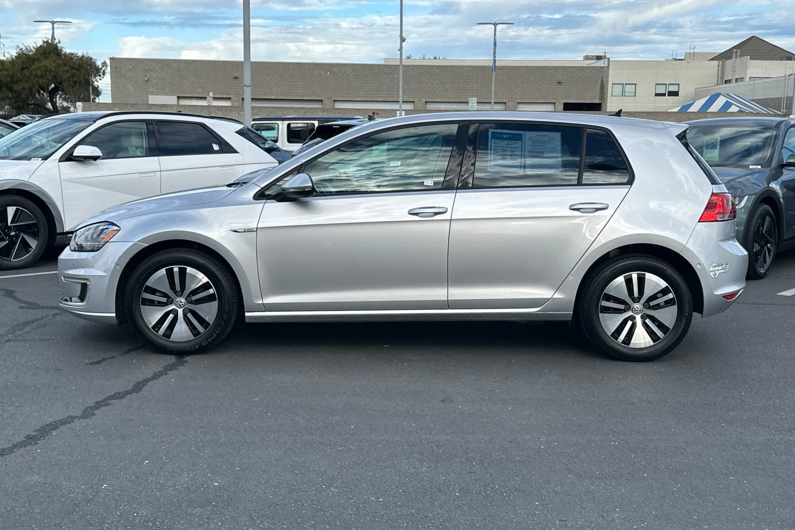 2016 Volkswagen e-Golf SEL Premium