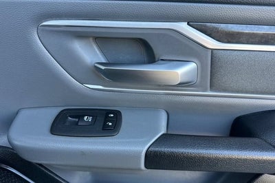 2020 RAM 1500 Big Horn 4x4 Crew Cab 5'7" Box