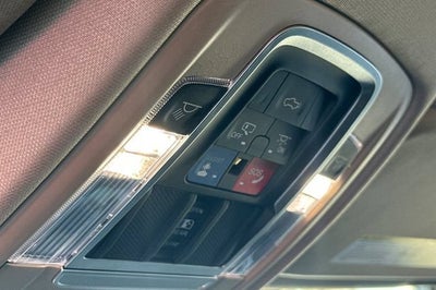 2019 RAM 1500 Laramie 4x4 Crew Cab 6'4" Box