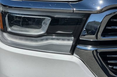 2019 RAM 1500 Laramie 4x4 Crew Cab 6'4" Box