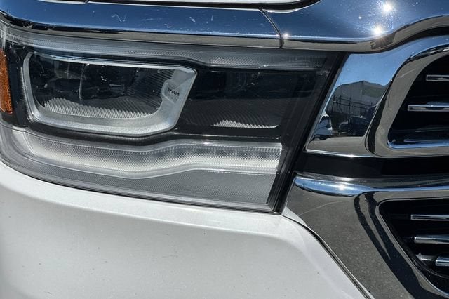 2019 RAM 1500 Laramie 4x4 Crew Cab 6'4" Box