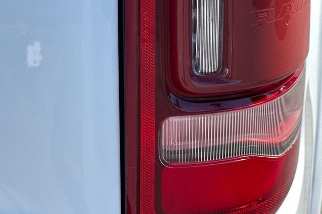 2019 RAM 1500 Laramie 4x4 Crew Cab 6'4" Box