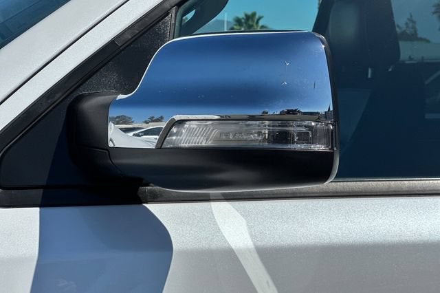 2019 RAM 1500 Laramie 4x4 Crew Cab 6'4" Box