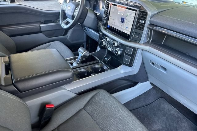 2024 Ford F-150 Lightning XLT 4WD SuperCrew 5.5' Box