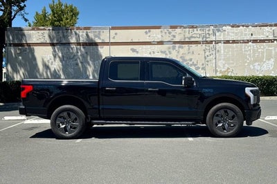 2024 Ford F-150 Lightning XLT 4WD SuperCrew 5.5' Box