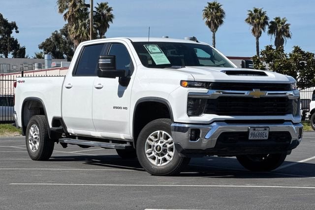 2025 Chevrolet Silverado 2500 HD Crew Cab Standard Box 4-Wheel Drive LT