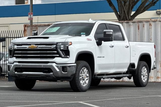 2024 Chevrolet Silverado 2500 HD Crew Cab Standard Box 4-Wheel Drive LTZ