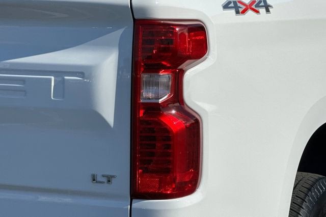 2026 Chevrolet Silverado 1500 Crew Cab Short Box 4-Wheel Drive LT 1LT