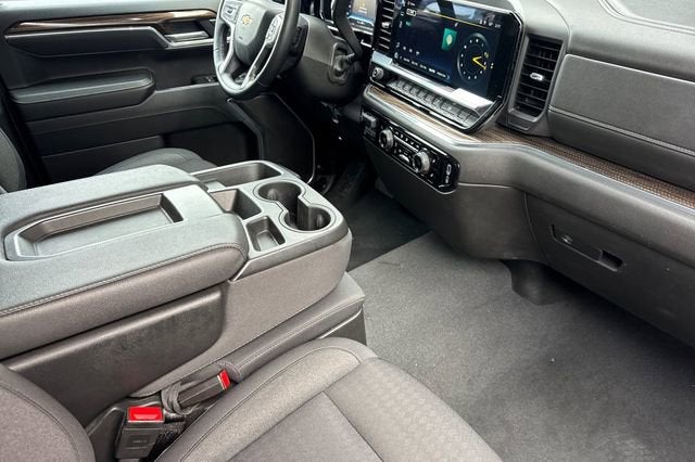 2025 Chevrolet Silverado 1500 Crew Cab Short Box 4-Wheel Drive LT 1LT