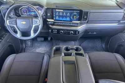 2025 Chevrolet Silverado 1500 Crew Cab Short Box 4-Wheel Drive LT 1LT