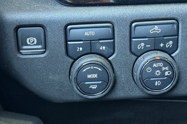 2025 Chevrolet Silverado 1500 Crew Cab Short Box 4-Wheel Drive RST