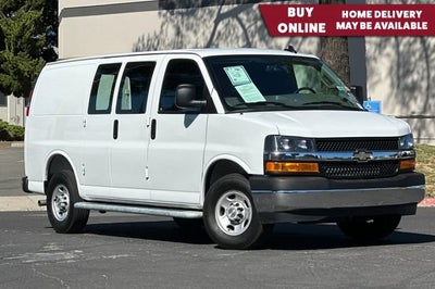 2025 Chevrolet Express Cargo 2500 Regular Wheelbase Rear-Wheel Drive