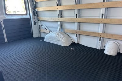 2025 Chevrolet Express Cargo 2500 Regular Wheelbase Rear-Wheel Drive