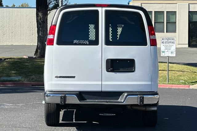 2025 Chevrolet Express Cargo 2500 Regular Wheelbase Rear-Wheel Drive