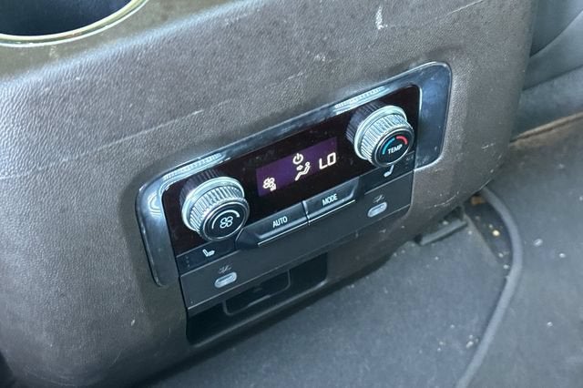 2023 GMC Yukon 4WD 4dr SLT