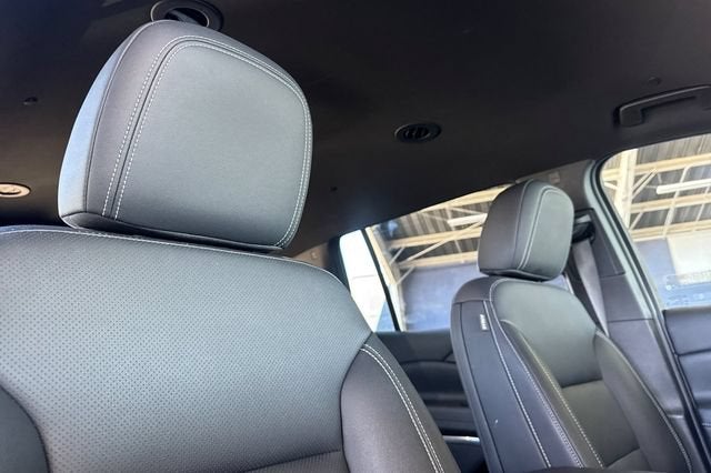 2025 Chevrolet Traverse LT w/1LT