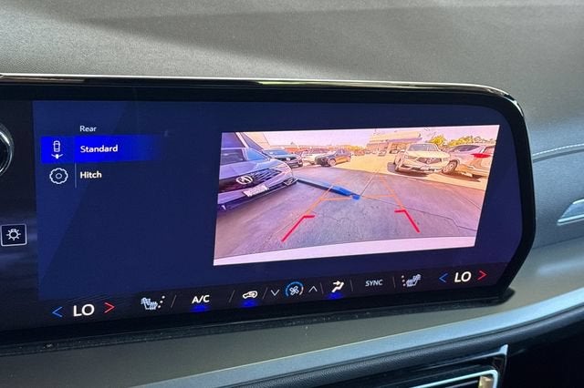 2025 Chevrolet Traverse LT w/1LT