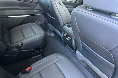 2025 Chevrolet Traverse LT w/1LT