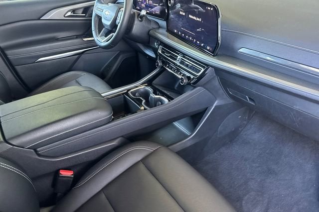2025 Chevrolet Traverse LT w/1LT