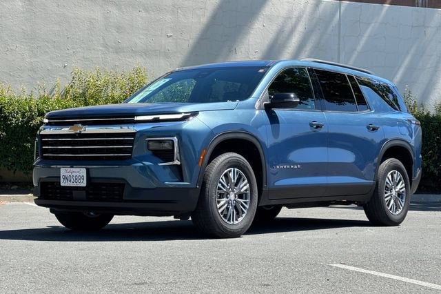 2025 Chevrolet Traverse LT w/1LT