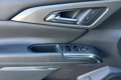 2025 Chevrolet Traverse LT w/2LT