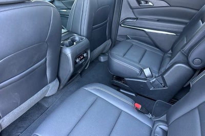 2025 Chevrolet Traverse LT w/2LT