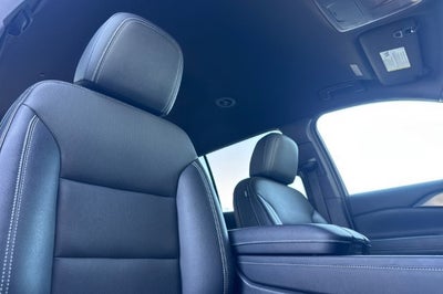 2025 Chevrolet Traverse LT w/2LT