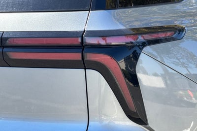 2025 Chevrolet Traverse LT w/2LT