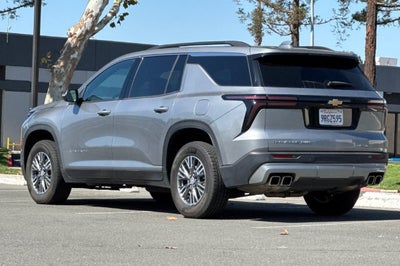 2025 Chevrolet Traverse LT w/2LT