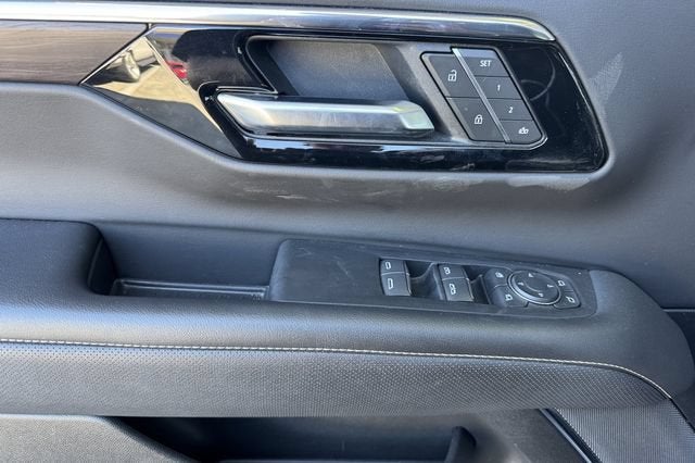 2025 Chevrolet Tahoe 4WD Premier