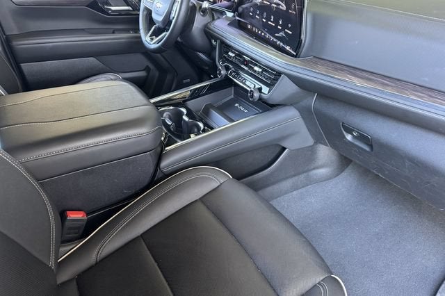 2025 Chevrolet Tahoe 4WD Premier