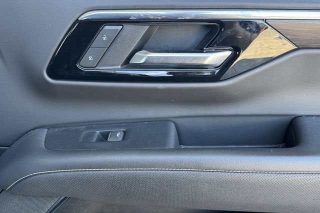2025 Chevrolet Tahoe 4WD Premier