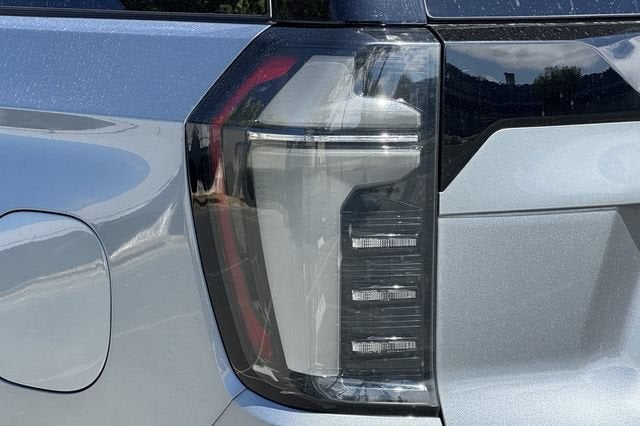 2025 Chevrolet Tahoe 4WD Premier