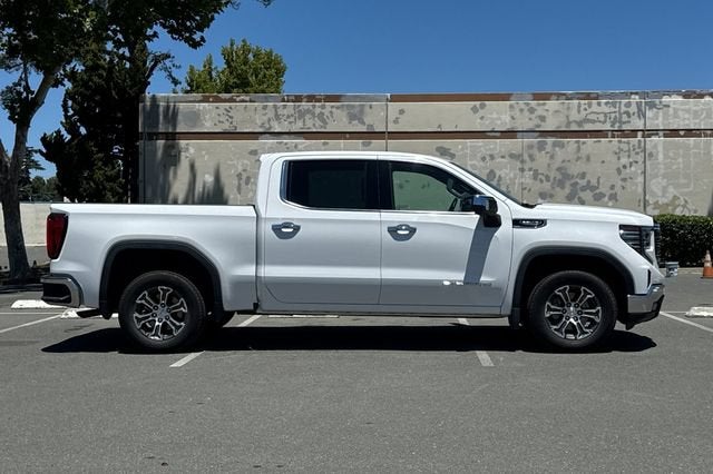 2025 GMC Sierra 1500 Crew Cab Short Box 2-Wheel Drive SLT