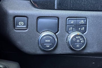 2025 GMC Sierra 1500 Crew Cab Short Box 2-Wheel Drive SLT