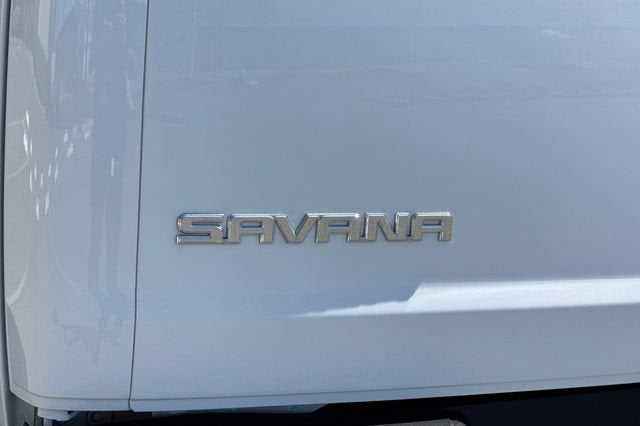 2025 GMC Savana Cargo 2500 Regular Wheelbase Rear-Wheel Drive