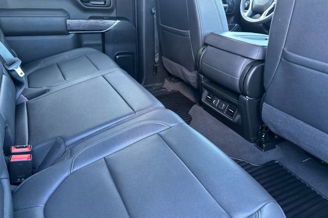 2022 Chevrolet Silverado 2500 HD Crew Cab Standard Box 4-Wheel Drive LTZ