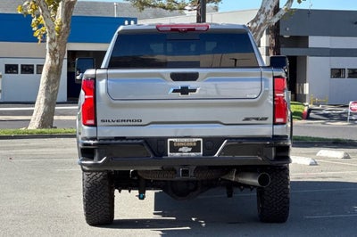 2026 Chevrolet Silverado 2500 HD Crew Cab Standard Box 4-Wheel Drive ZR2