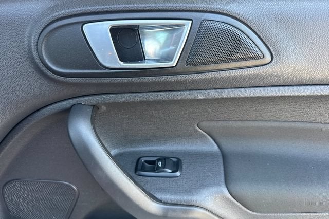2016 Ford Fiesta 4dr Sdn SE