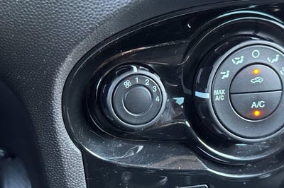 2016 Ford Fiesta 4dr Sdn SE