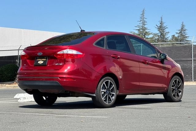2016 Ford Fiesta 4dr Sdn SE