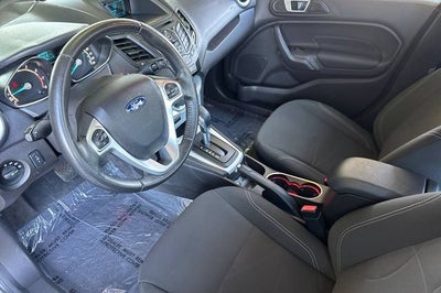 2016 Ford Fiesta 4dr Sdn SE
