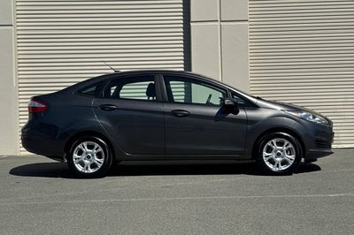 2016 Ford Fiesta 4dr Sdn SE