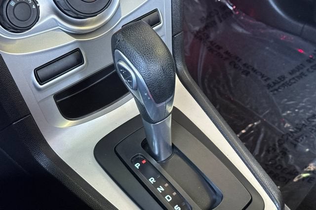 2016 Ford Fiesta 4dr Sdn SE