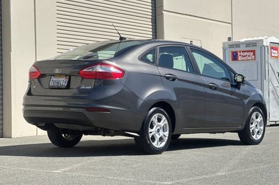 2016 Ford Fiesta 4dr Sdn SE