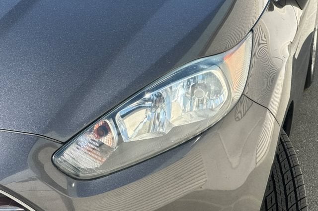 2016 Ford Fiesta 4dr Sdn SE