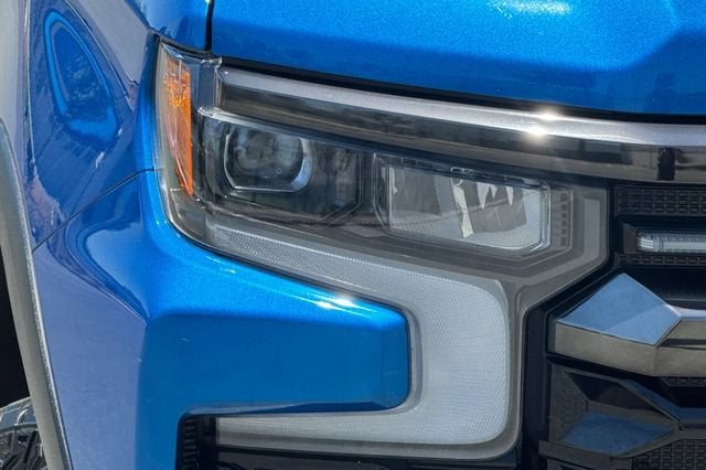 2023 Chevrolet Silverado 1500 Crew Cab Short Box 4-Wheel Drive ZR2