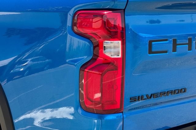 2023 Chevrolet Silverado 1500 Crew Cab Short Box 4-Wheel Drive ZR2
