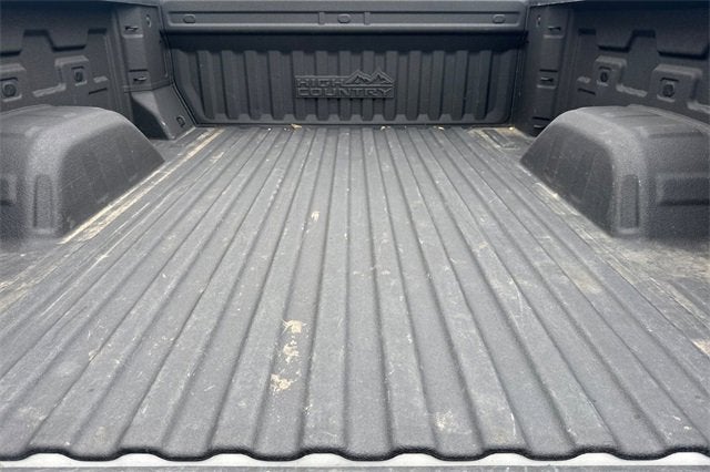 2022 Chevrolet Silverado 1500 Crew Cab Standard Box 4-Wheel Drive High Country