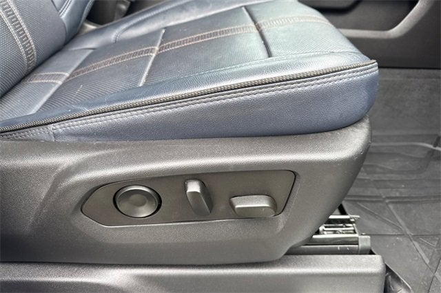 2022 Chevrolet Silverado 1500 Crew Cab Standard Box 4-Wheel Drive High Country